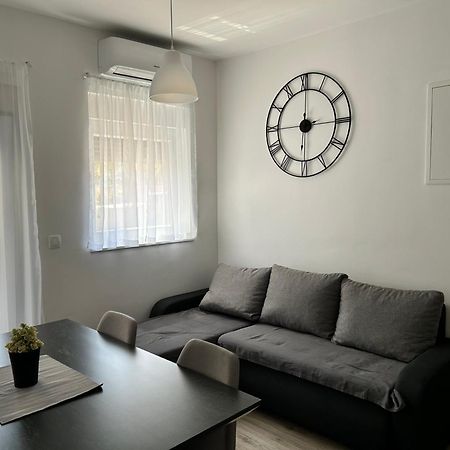 Apartments Dobrenic Vodice Ngoại thất bức ảnh