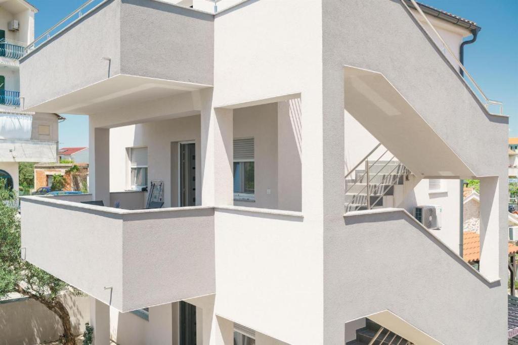 Apartments Dobrenic Vodice Ngoại thất bức ảnh