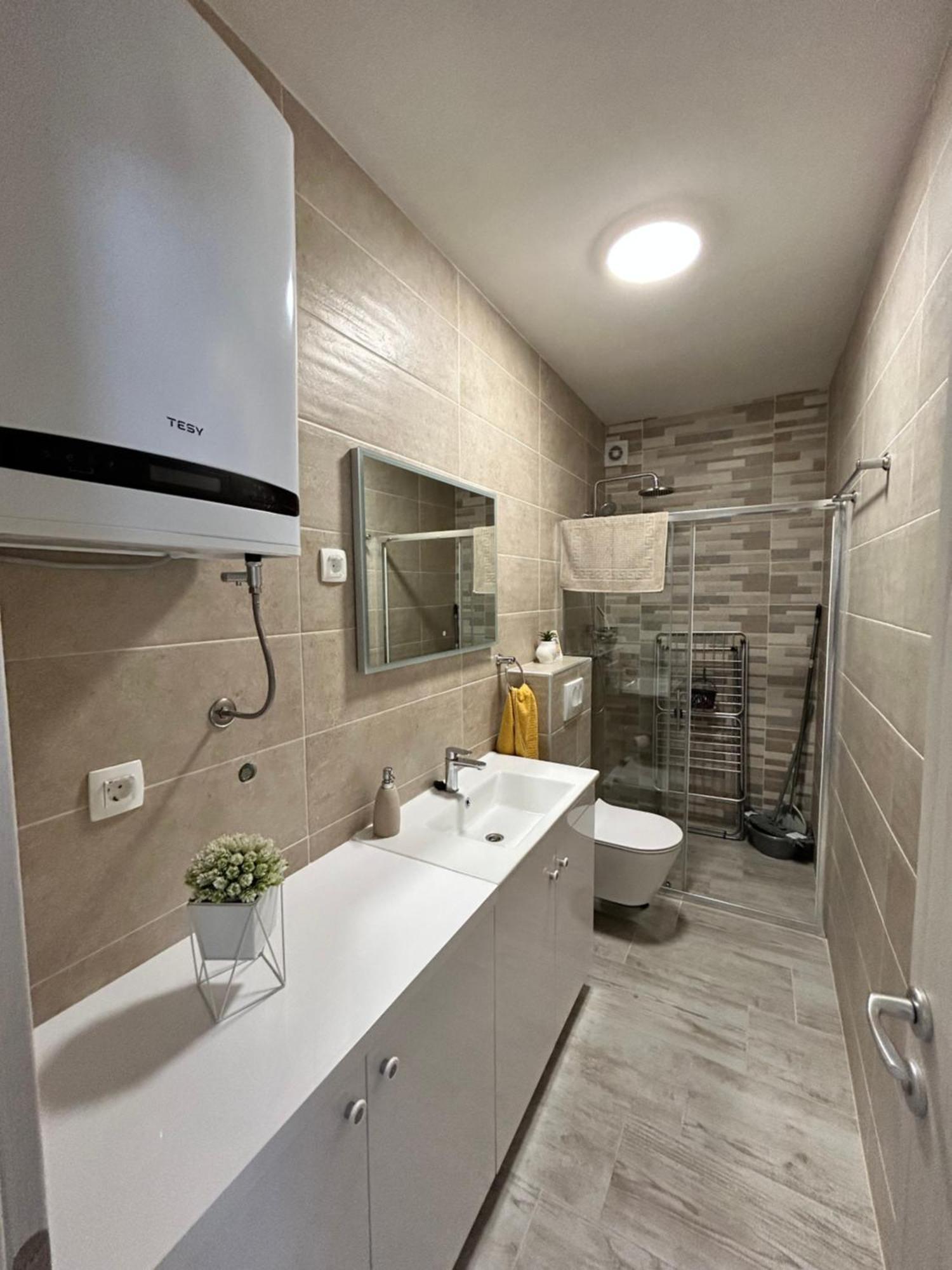 Apartments Dobrenic Vodice Ngoại thất bức ảnh